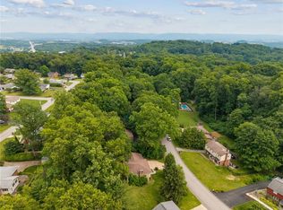 3032 Ben Venue Dr, Greensburg, PA 15601
