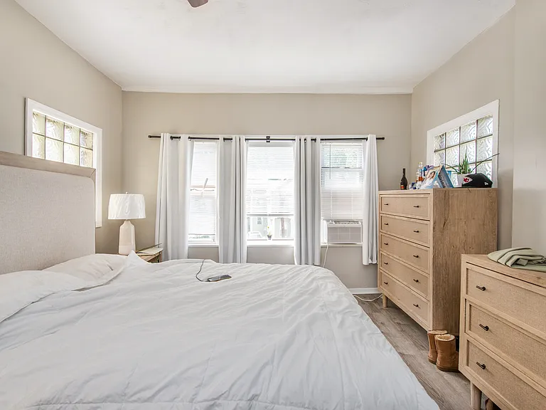40 Olive St #1 — Photo 9