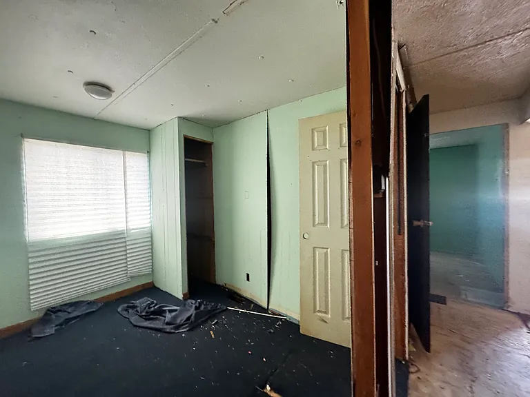 1742 Blue Jay Cir — Photo 6