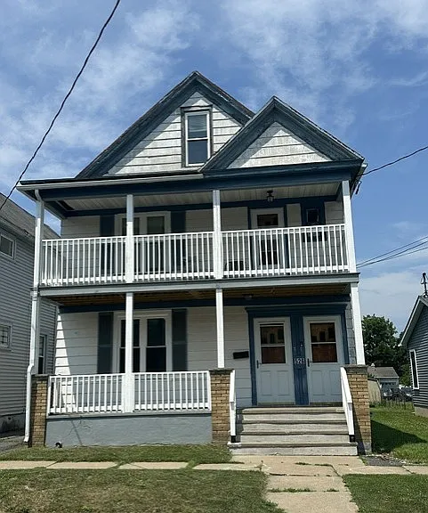 526 Niagara St #1 — Photo 1