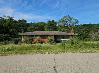 121 Deems Park Rd, Daisytown, PA 15427