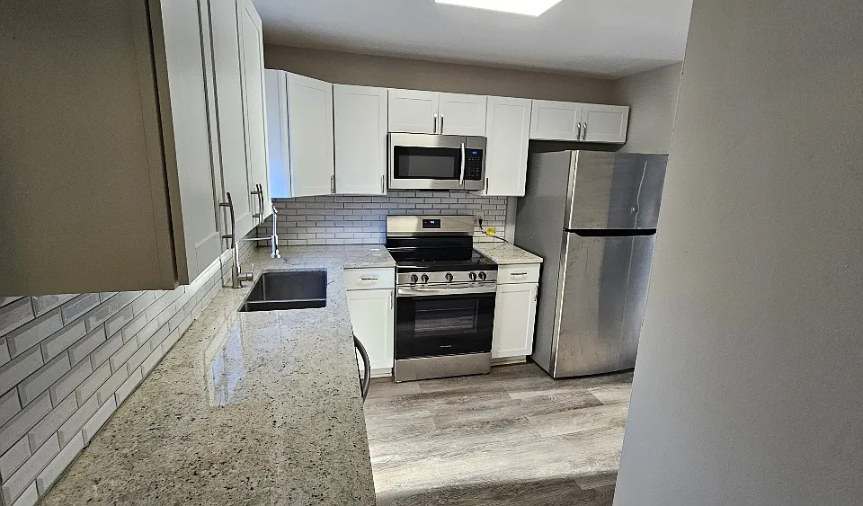 318 Lucerne Ave #318