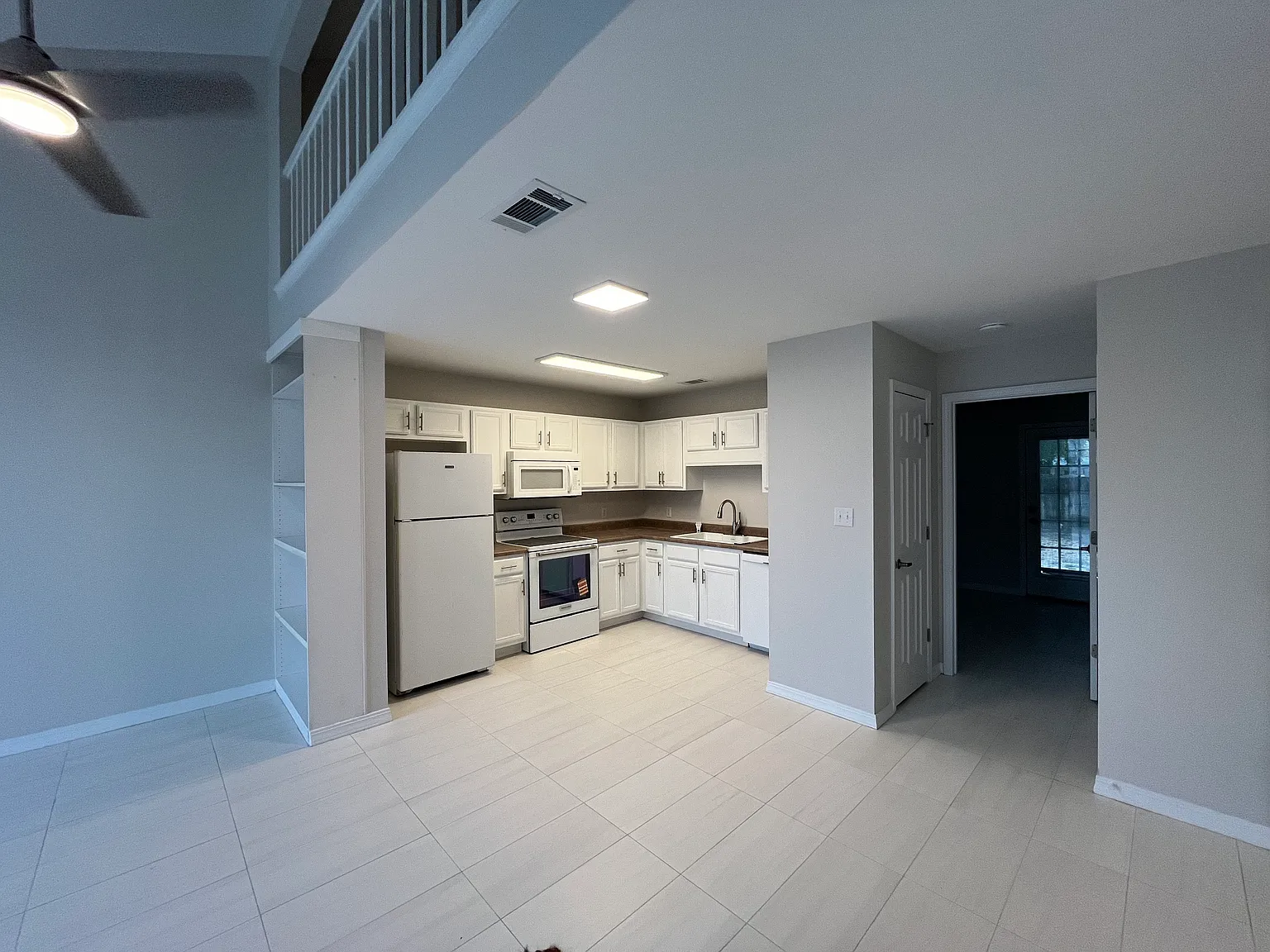 2 bed, 1163 sqft, $1,650 — Photo 4