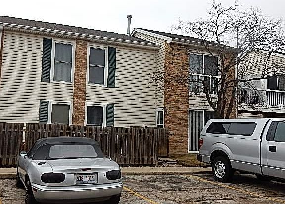 3rd image of 1902 Kenilworth Cir APT F