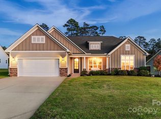 348 Broadleaf Dr, Denver, NC 28037