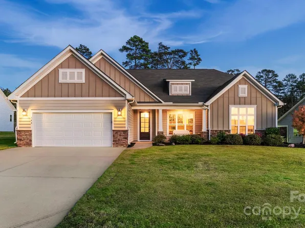348 Broadleaf Dr, Denver, NC 28037
