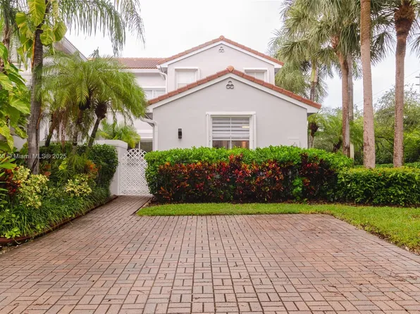 1115 Cherrypalm Ln, Hollywood, FL 33019