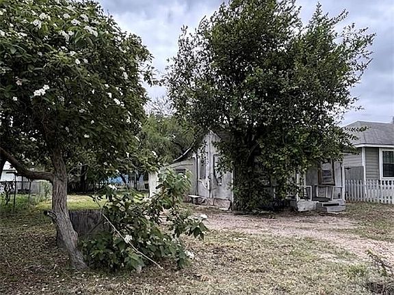 2nd image of 412 W Adams Ave