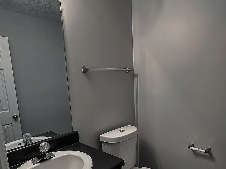 137 Edison Dr — Photo 9