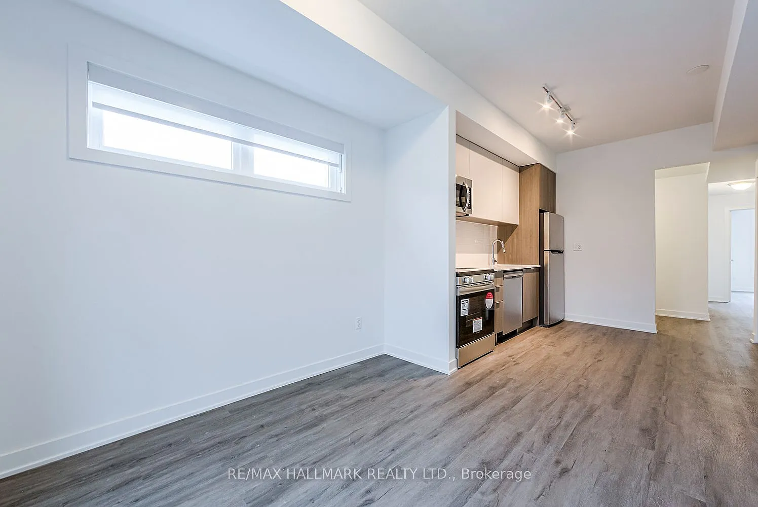 3 bed, $2,449 — Photo 4