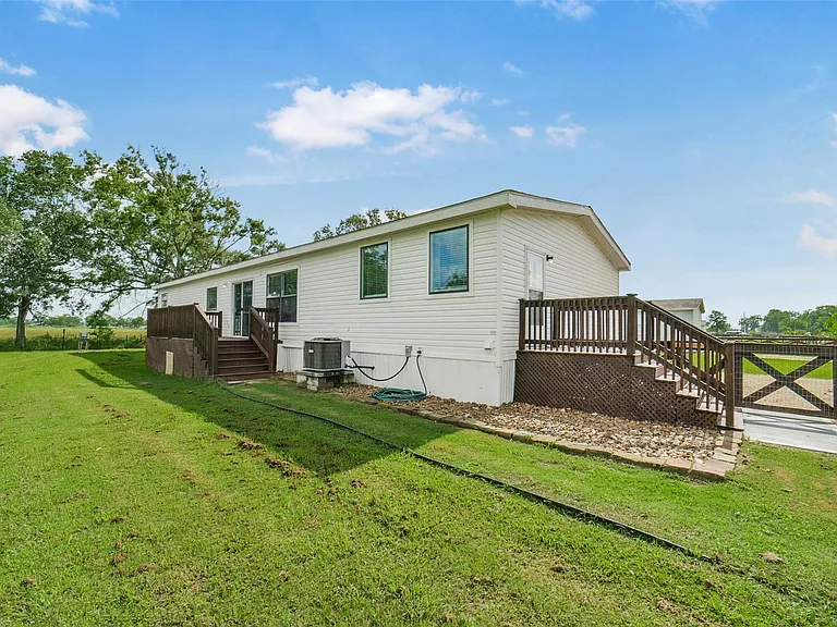 1566 County Road 610 #E — Photo 43