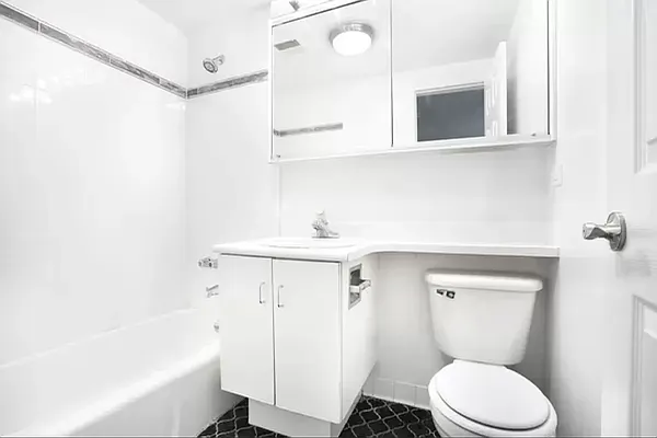 Rented by Douglas Elliman | media 4
