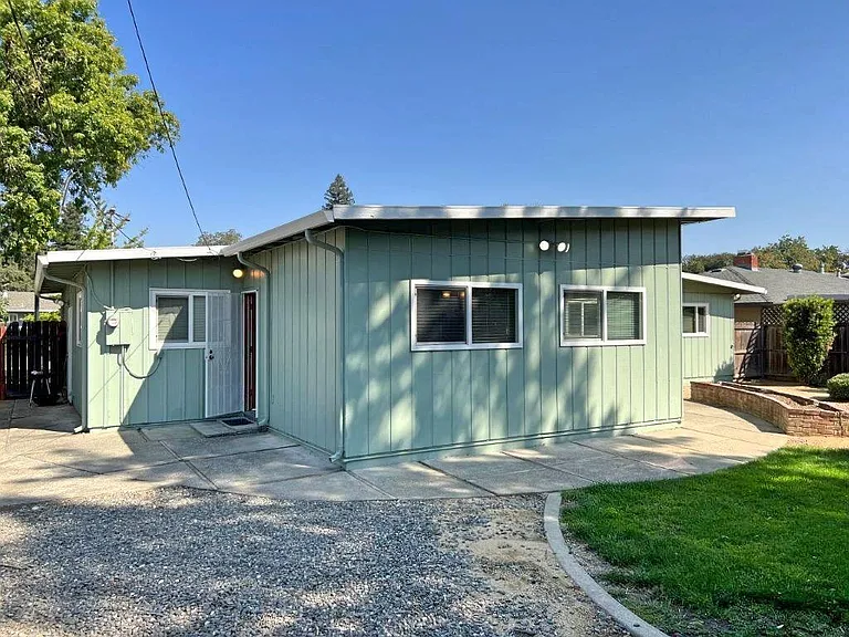 237 Peach Tree Ave — Photo 28