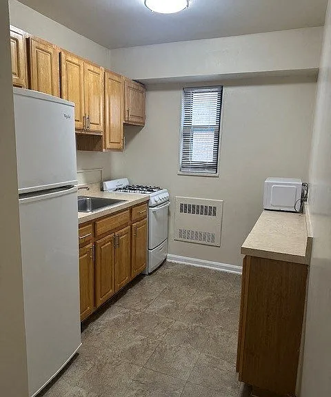 2400 Pennsylvania Avenue Apartments — Photo 85