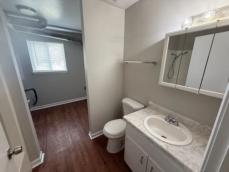 7221 N Moberly Dr #D — Photo 9