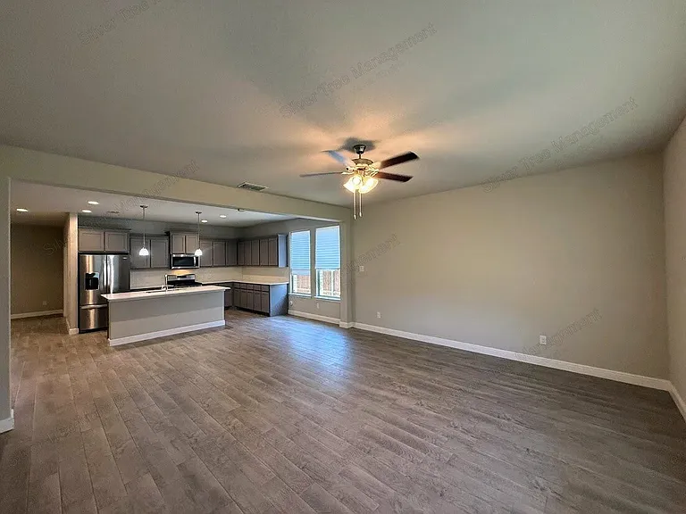 10921 Rockchapel Dr — Photo 6