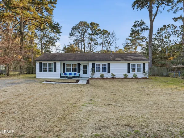 2408 Langhorne Dr, Beaufort, SC 29902