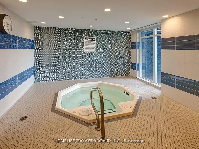 7167 Yonge St #1212 — Photo 38