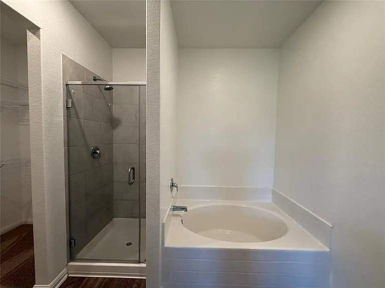 140 Maywood Ln — Photo 11