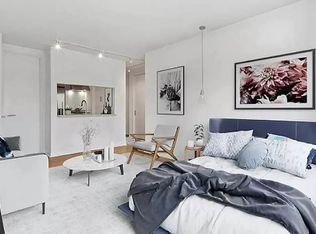200 E 11th St #103, New York, NY 10003