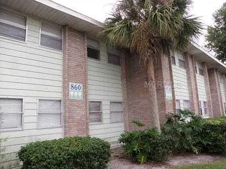 860 Sky Lake Cir #B