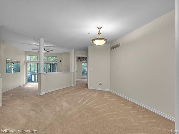 5th image of 7085 Copper Creek Cir