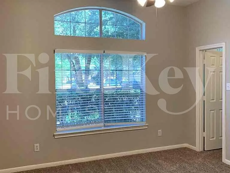 66 N Planchard Cir — Photo 5