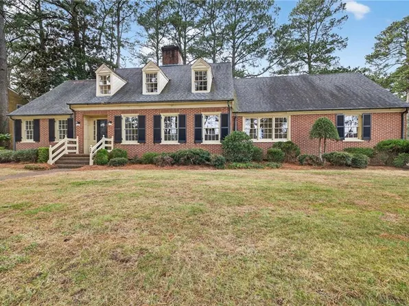 609 Jones St, Suffolk, VA 23434