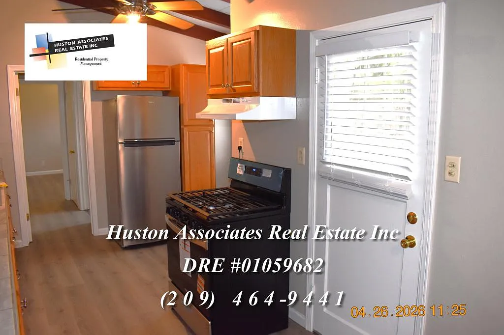 3936 Dennis Avenue — Photo 4