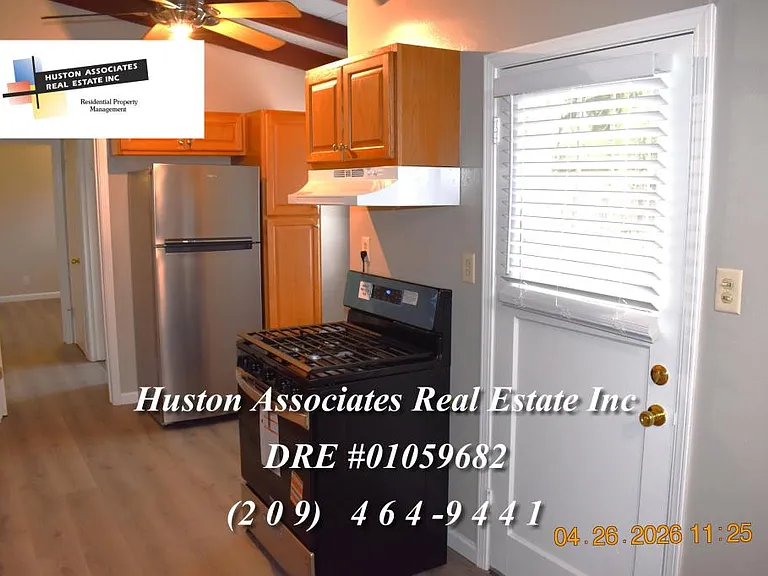 3936 Dennis Ave — Photo 4
