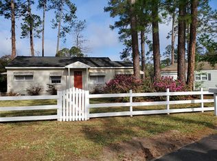 148 S 11th St, Jesup, GA 31545
