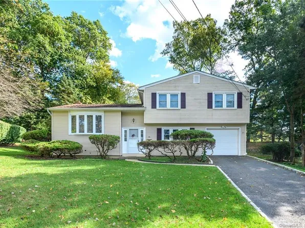 46 Idlewood Place, Stamford, CT 06905