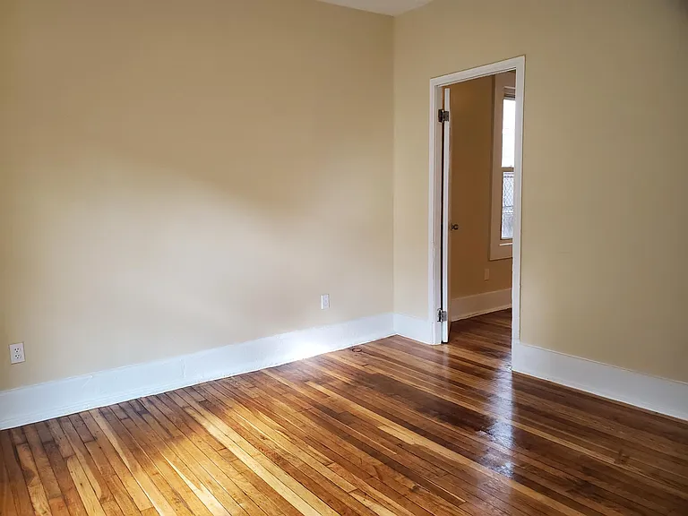 324 Goffe St #1 — Photo 4