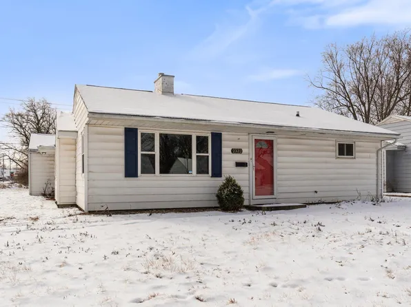 2332 Hazelwood Ave, Fort Wayne, IN 46805