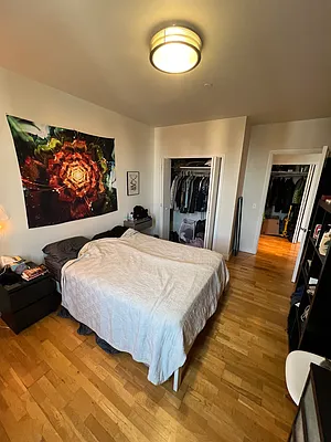 Rented by Nooklyn NYC LLC | media 16