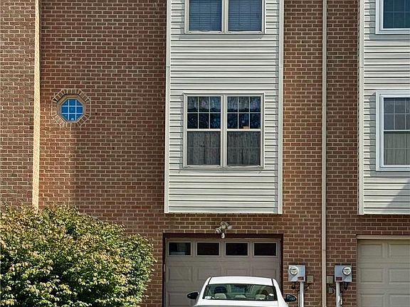 3rd image of 324 W 2nd St