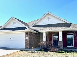 1164 Canyon Gate Dr, Siloam Springs, AR 72761