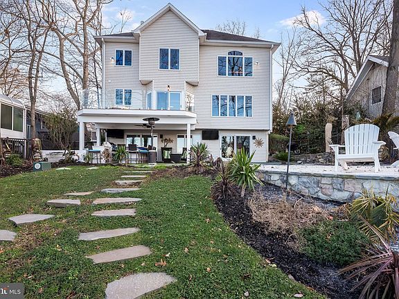 3rd image of 1146 Severnview Dr