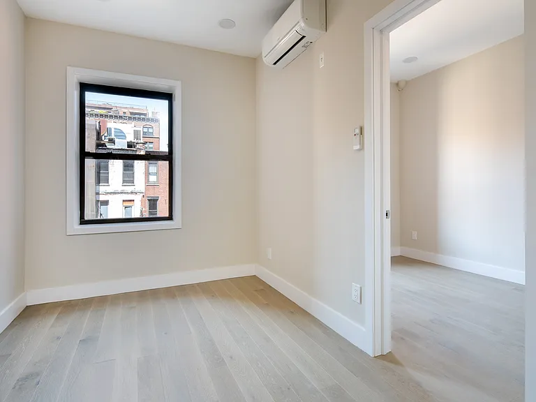 103 W 72nd St #PHA — Photo 3