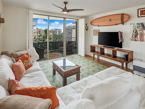 5th image of 421 Olohana St APT 1004