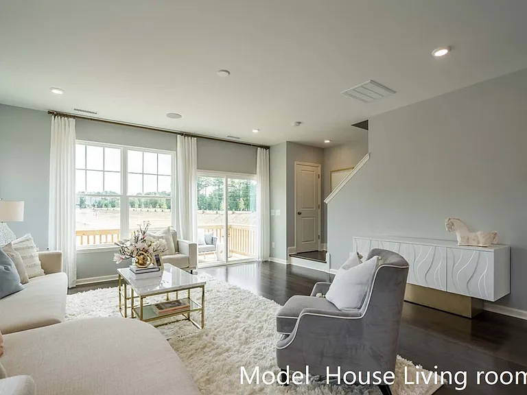 2704 Saltaire Ave — Photo 28