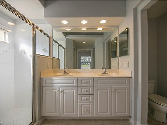 5th image of 8562 Ibis Cove Cir #L-548