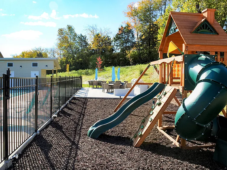 Sugar Creek Apartments — Photo 22