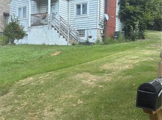 225 Maple Dr, Monroeville, PA