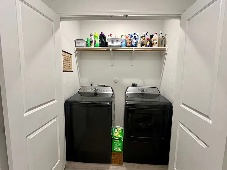 7715 Yeti Park — Photo 10