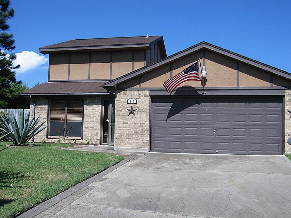 1st image of 10 Back Bay Cir
