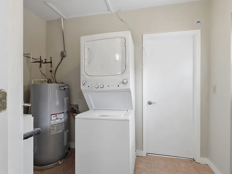 3751 Mackenzie Ct — Photo 14