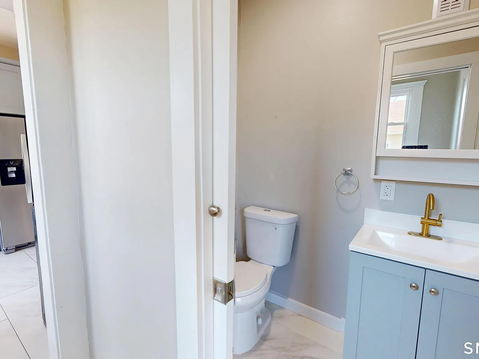 4 bed, 1.5 bath, 4050 sqft, $2,350 — Photo 3