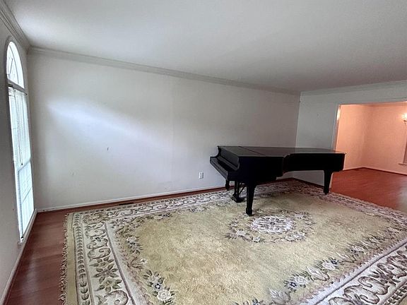 4th image of 3504 Beekley Woods Dr
