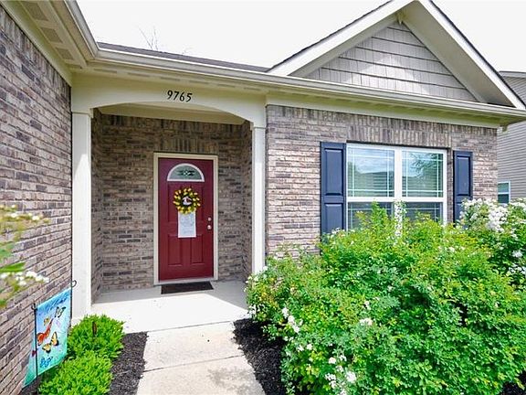 2nd image of 9765 Brook Wood Dr